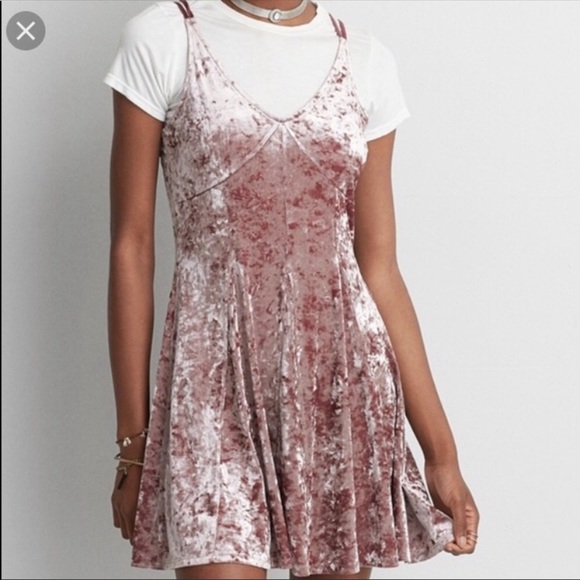 american eagle velvet dress